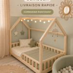 Un lit cabane en bois dans une chambre d'enfant chaleureuse et lumineuse