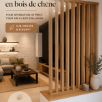 Claustra en bois de chêne élégant séparant deux espaces dans un intérieur moderne