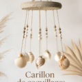 Carillon en coquillages décoratif inspiré de la Méditerranée dans un coin de maison