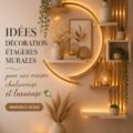 Etagères modernes soigneusement décorées dans un intérieur cosy et élégant.